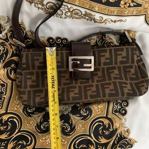 Fendi  shoulder Bag